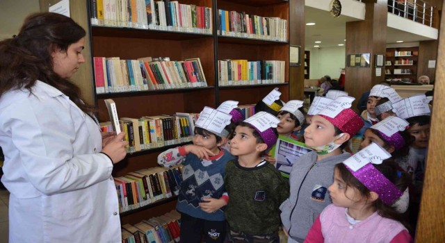 Diyarbakırlı minikler Kütüphane Haftasını kutladı
