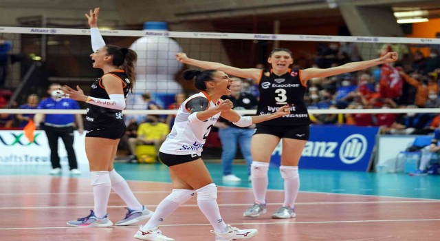 Eczacıbaşı Dynavit, CEV Kupasında ikinci kez şampiyon oldu