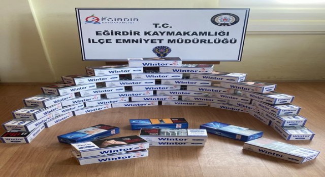 Eğirdirde iş yerinde 8 bin 800 adet makaron ele geçirildi