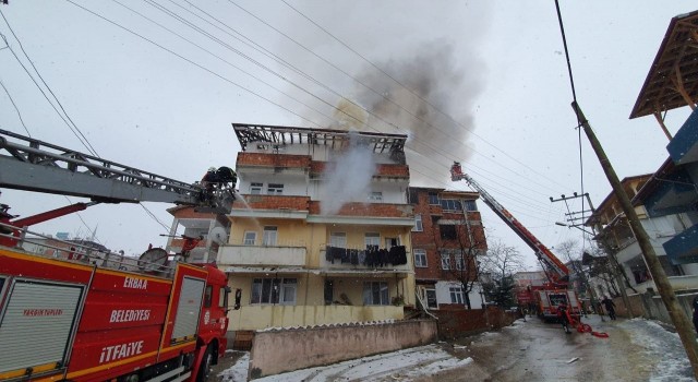 Erbaada korkutan yangın