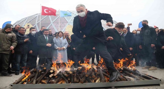Eskişehirde baharın habercisi Nevruz coşkuyla kutlandı