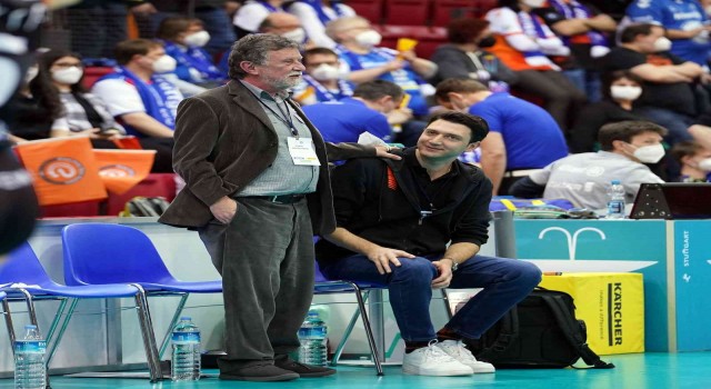 Faruk Eczacıbaşı: Şampiyonluğu sonuna kadar hak ettiğimizi düşünüyorum