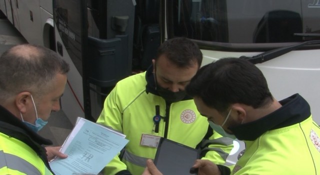 Fatihte terminal dışı yolcu indirip bindiren otobüslere ceza yağdı