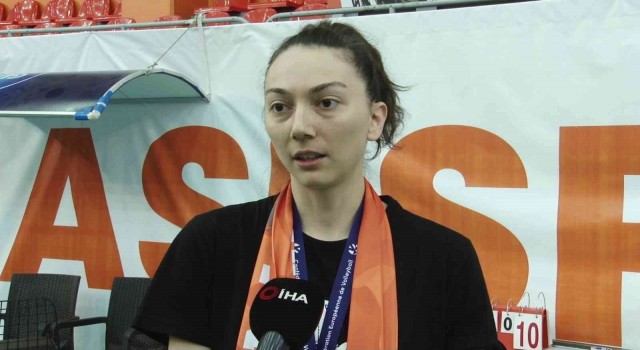 Fatma Şekerci: Kupayı Türkiyeye getirdiğimiz için çok mutluyuz