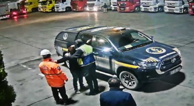 FETÖ zanlıları Mersin Limanından yurt dışına kaçmaya çalışırken yakalandı