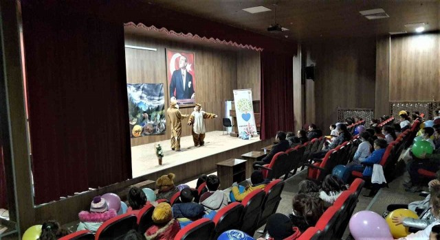 Gedizde çocuklar hem eğlendi, hem öğrendi
