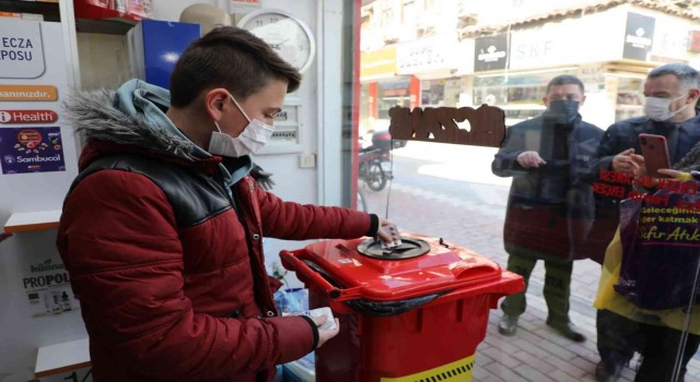 Gemlikte atık ilaç seferberliği