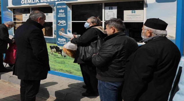 Gemlikte Halk Büfeler her gün on binlerce vatandaşa hizmet veriyor