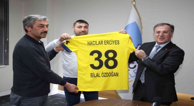 Hacılar Erciyesspor yönetiminden başkan özdoğana ziyaret