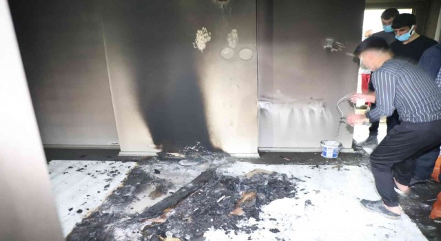 Hakkaride korkutan yangın