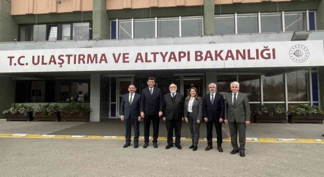 Hasan Polatkan Havalimanında seferler devam edecek