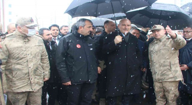 İçişleri Bakanı Soylu, Diyarbakırda bin 433 personelin katıldığı deprem tatbikatına katıldı