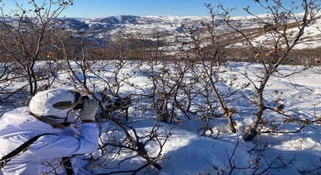 İçişleri Bakanlığınca Hakkaride 710 personelin katılımıyla Eren Kış-32 Şehit Jandarma Binbaşı Yavuz Başayar Operasyonu başlatıldı
