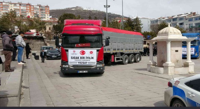 İdlibe 4 tır yardım malzemesi Yozgattan yola çıktı