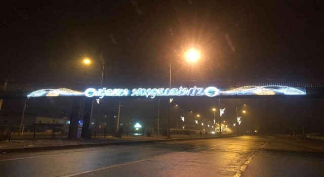 Iğdır-Ağrı yolu kar yağışı sonrası boş kaldı