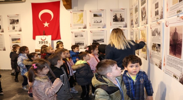 İnegöl, Çanakkale sergisine akın ediyor