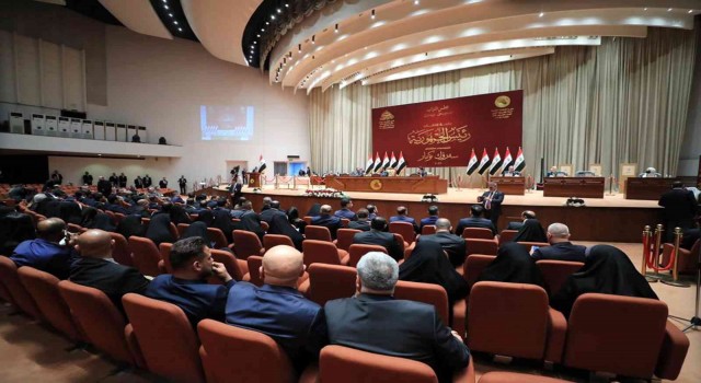 Irakta cumhurbaşkanlığı seçimi boykot nedeniyle 3. kez ertelendi