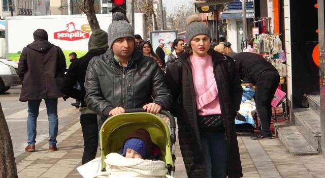 İranlılar Nevruz tatilini Vanda geçiriyor