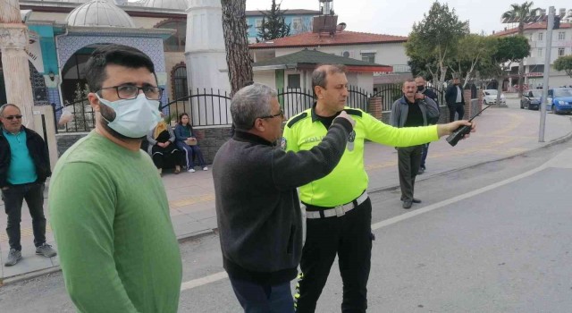 Işık ihlali yapıp otomobile çarpan sürücünün bahanesi şoke etti:Daldım, geçtim
