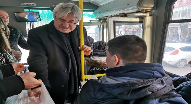 İvrindi Belediyesi öğrencilerin yanında