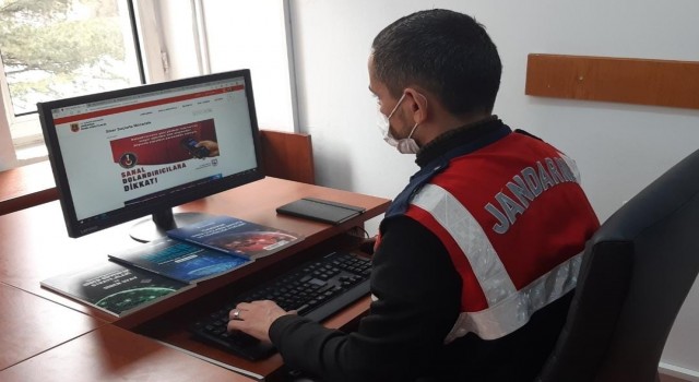 Jandarma sanal devriyede iz peşinde
