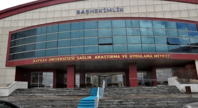 Karsta 1,5 milyon liralık Wolkbot Üniversite hastanesinde 1 aydır çalışmıyor