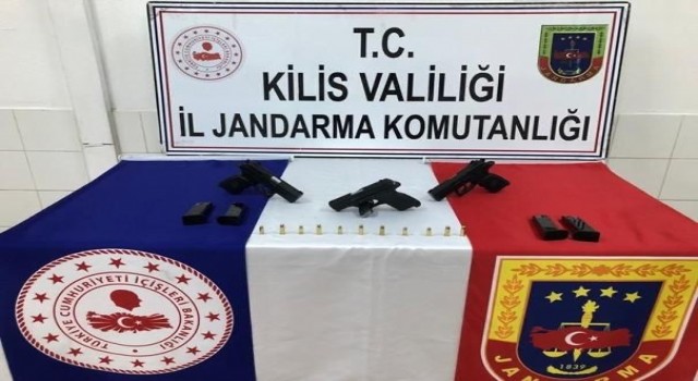 Kiliste tabanca ile mühimmat operasyonu