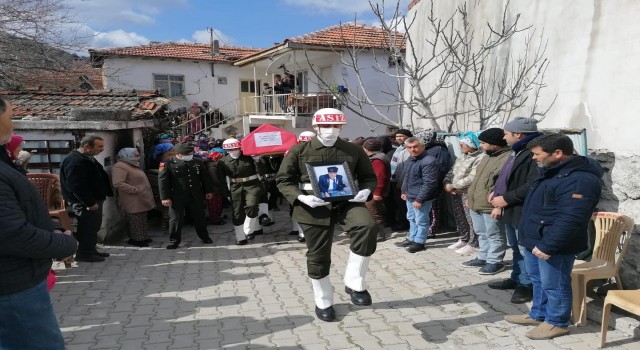 Kınıkta Kıbrıs gazisi son yolculuğuna uğurlandı
