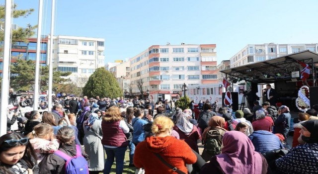 Kırklarelindeki Hamsi Festivalinde 1 ton hamsi dağıtıldı