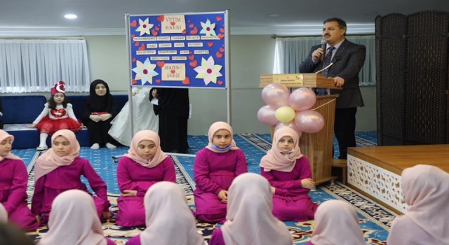 Kız Kuran Kursu öğrencilerinden anlamlı program