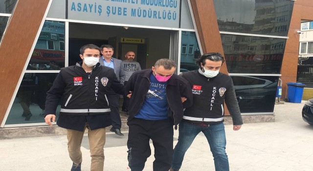 Kocaelide eşini bıçaklayarak öldüren şüpheli adliyeye sevk edildi