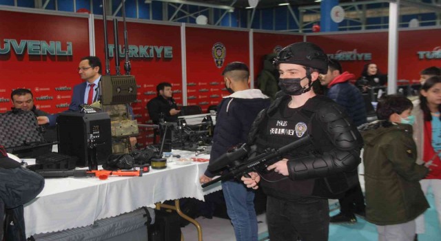 Konyada emniyet birimlerinin çalışmaları vatandaşlara anlatıldı