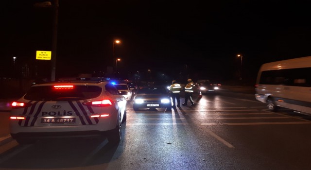 Küçükçekmecede 334 polis şok denetim gerçekleştirdi