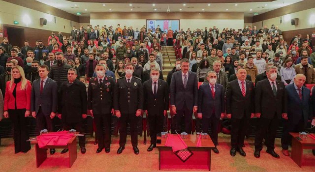 Kütahyada Bir hilal uğuruna konulu resim ve kompozisyon yarışması