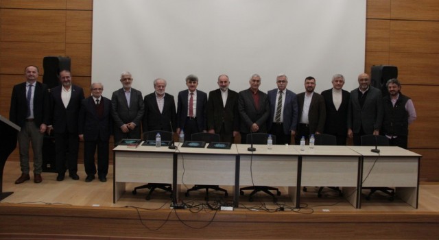 Kütahyada “Namazla Diriliş” konulu panel