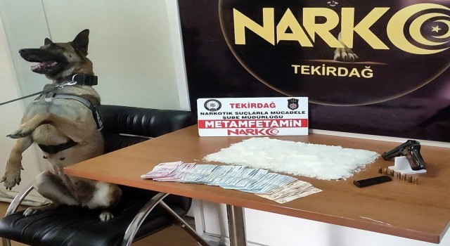 Larissa uyuşturucuyu böyle buldu: 1 kilogram metamfetamin bulundu