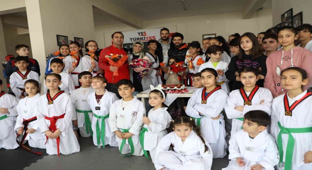 Melikgazide geleceğin şampiyon adayları başarılarını kutladı