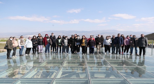 Merkezefendili özel bireyler, özel günde Laodikyayı gezdi