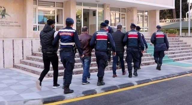 Mersinde aranan 25 kişi yakalandı