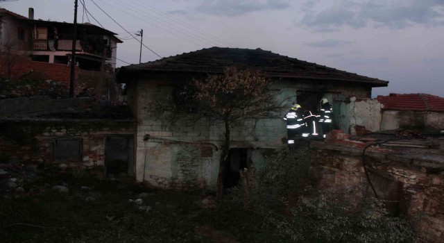 Metruk binada korkutan yangın