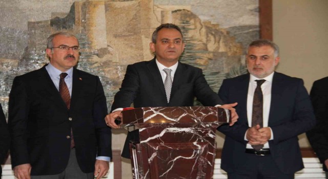 Milli Eğitim Bakanı Mahmut Özer: “364 milyonluk mevcut yatırımlara ilave olarak 1 milyarlık yatırımı Elazığa kazandırmış olduk”