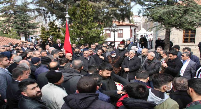 Muhsin Yazıcıoğlu ölümünün 13üncü yılında kabri başında anıldı
