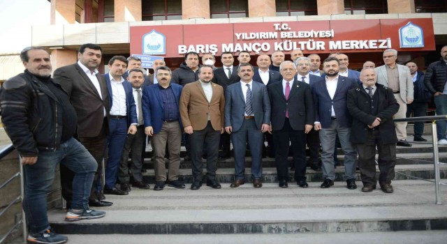 Muş Eğitim ve Hizmet Vakfı Başkanı Şahin Akın güven tazeledi