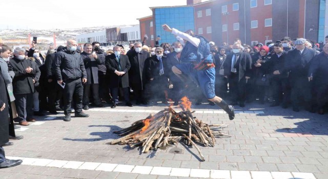 Nevruz ateşi Yozgatta da yandı