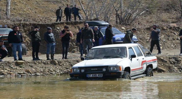 Off-road ekipleri Gedizde buluştu