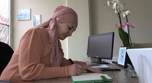 Oğlundan gelen mesajla acı gerçekle yüzleşti: Pes etmeden iki oğlunu da uyuşturucudan kurtardı