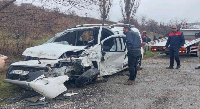 Öğretmenleri taşıyan servisi kaza yaptı: 1i ağır 7 yaralı