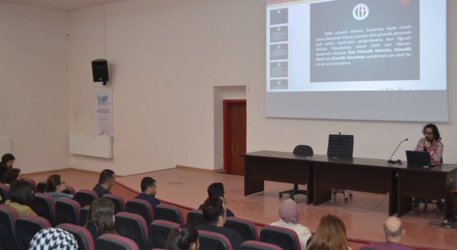 Oğuzeli meslek yüksekokulunda kariyer günleri etkinliği