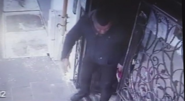 Önce kameraya, sonra polise yakalandı