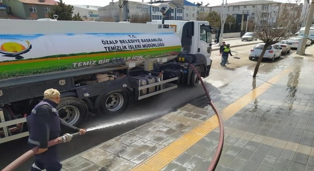 Özalp Belediyesinden bahar temizliği